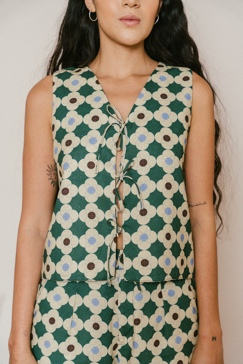 TILES vest