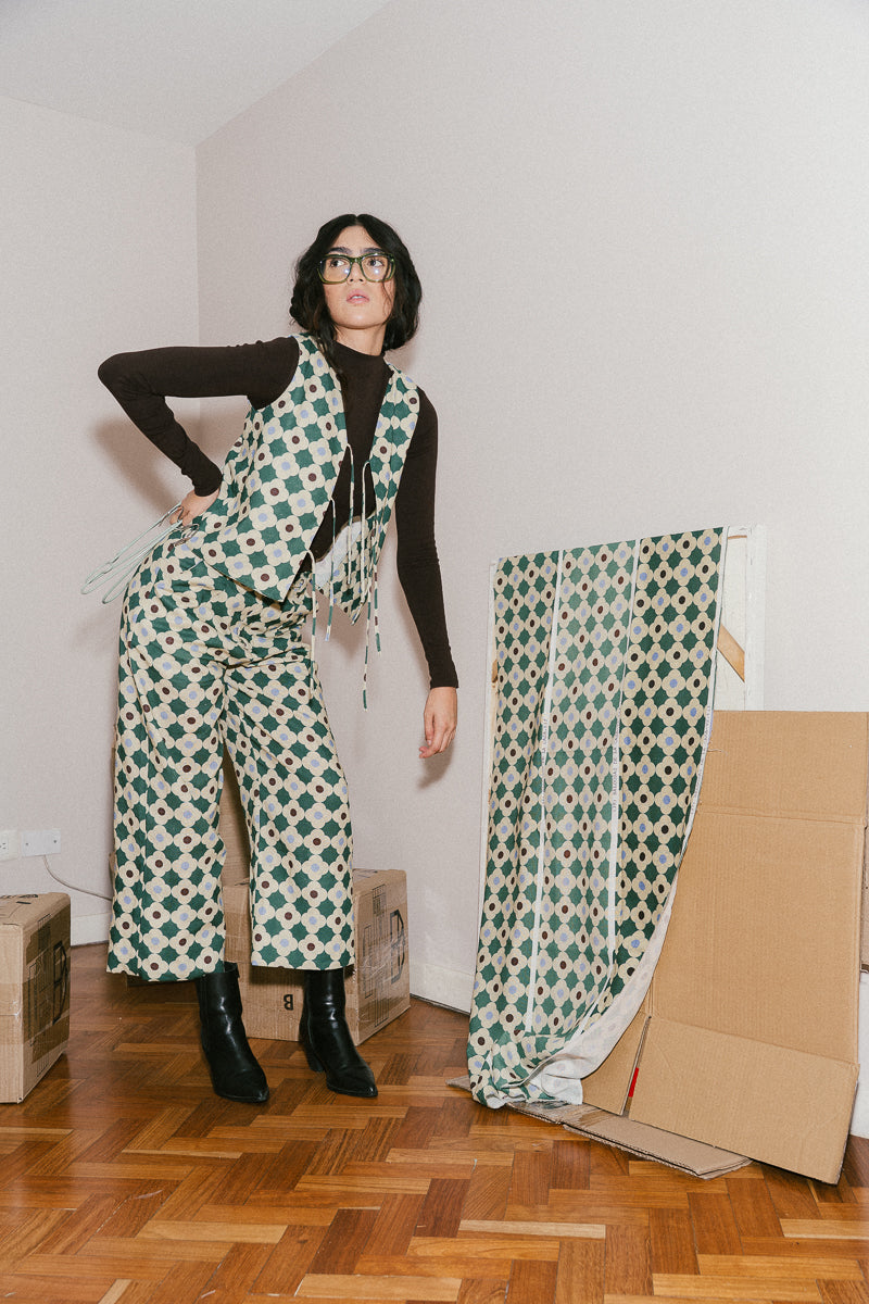 TILES vest