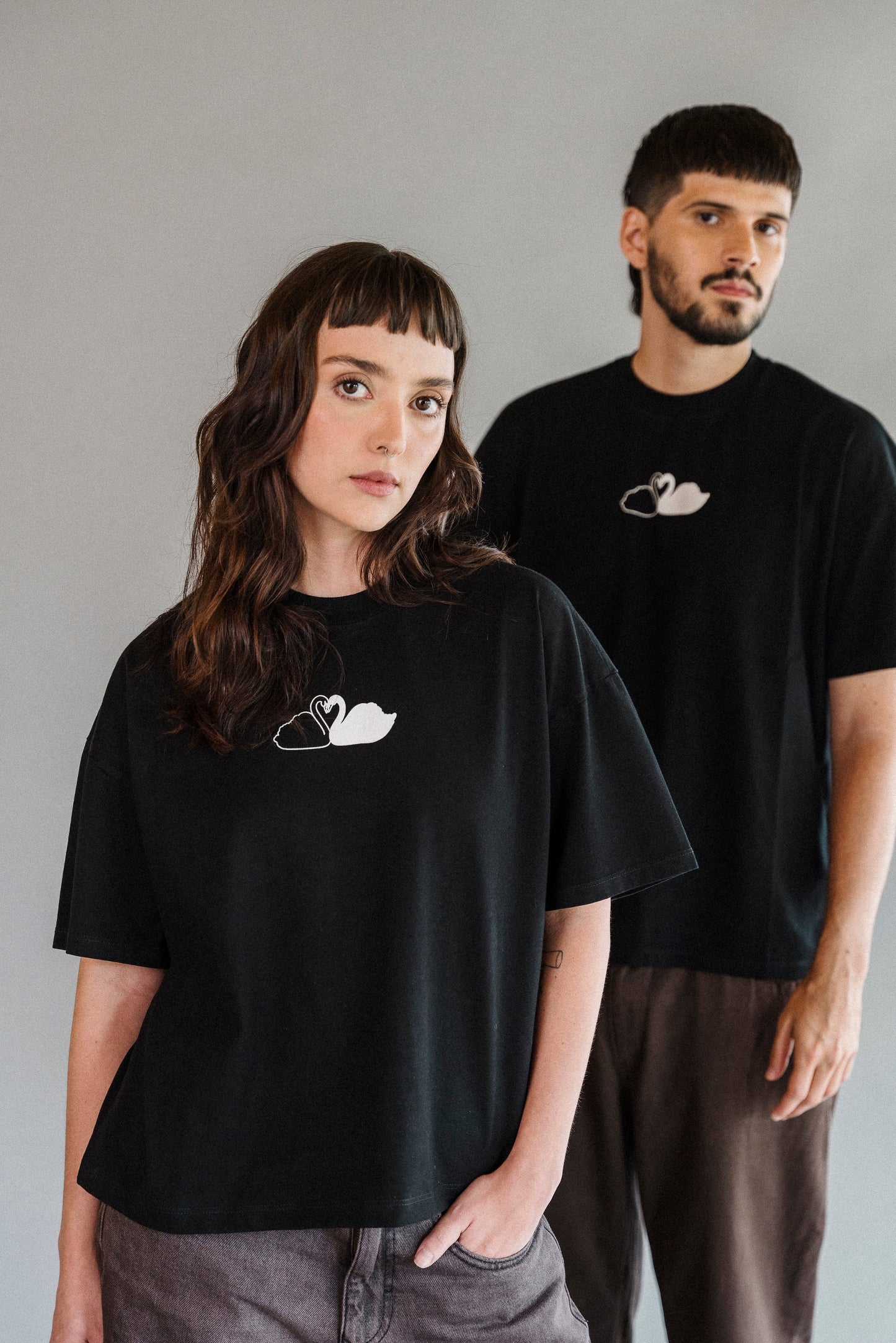 SWANS IN LOVE Unisex T-shirt